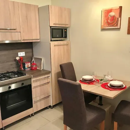 City Apartman Lejlighed *